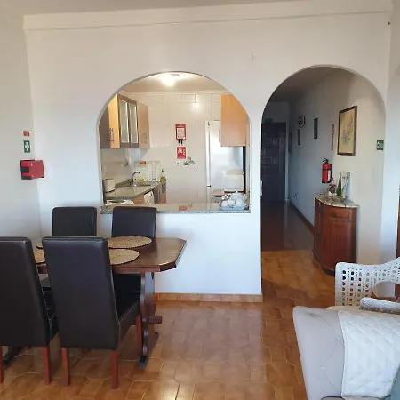 Sunset Seaviews דירה